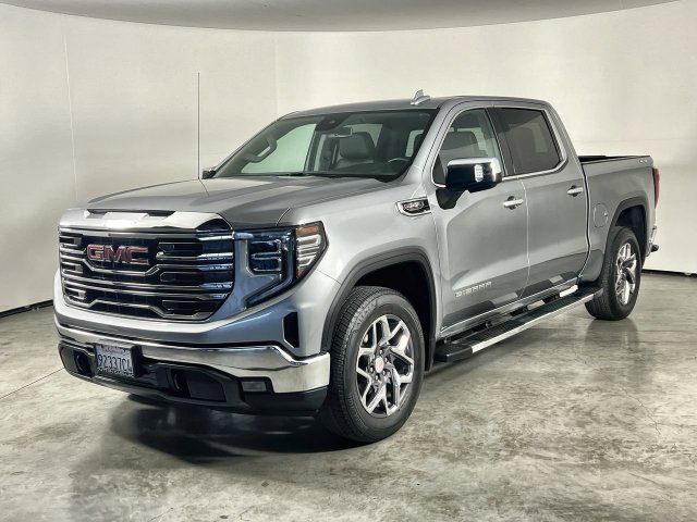 Used 2025 GMC Sierra 1500 SLT w/ SLT Premium Package AWD/4WD image 4