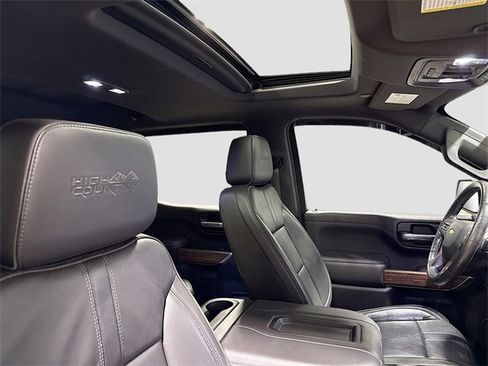 Used 2019 Chevrolet Silverado 1500 High Country image 33