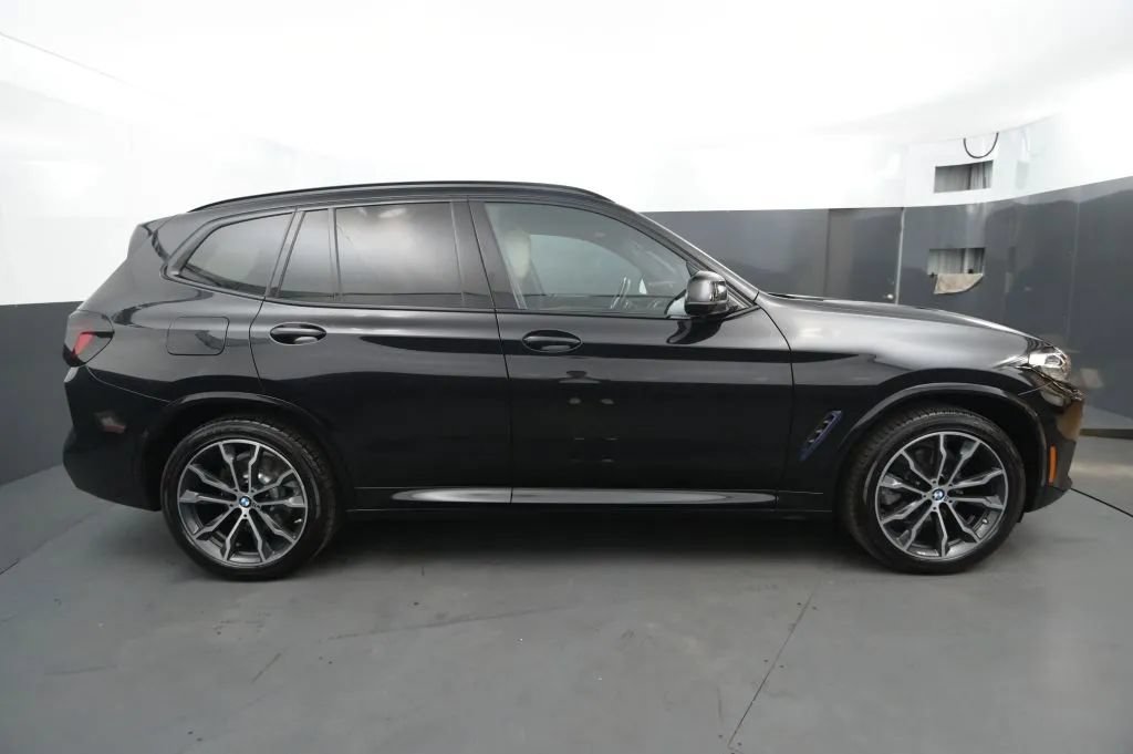 Used 2022 BMW X3 xDrive30i w/ M Sport Package AWD/4WD image 6