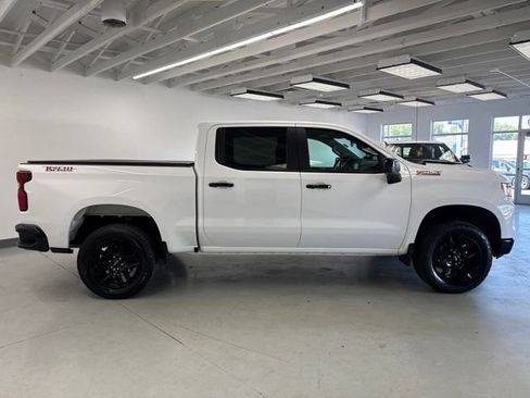 Used 2024 Chevrolet Silverado 1500 LT Trail Boss AWD/4WD image 14