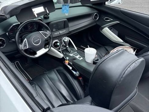 Used 2018 Chevrolet Camaro LT w/ RS Package RWD image 10