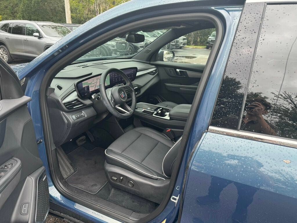 Used 2026 Buick Enclave Preferred FWD image 3