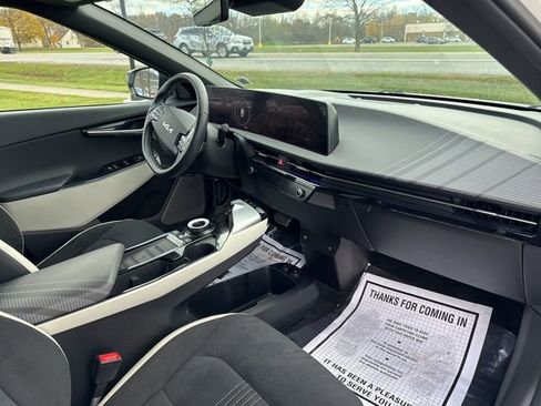 Used 2022 Kia EV6 GT-Line w/ GT-Line Suede Seat Package image 13