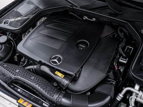 Used 2022 Mercedes-Benz C 300 4MATIC Coupe image 30