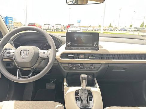 Certified 2025 Honda HR-V LX image 12