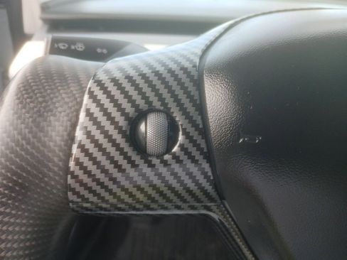 Used 2021 Tesla Model 3 Standard Range Plus image 44