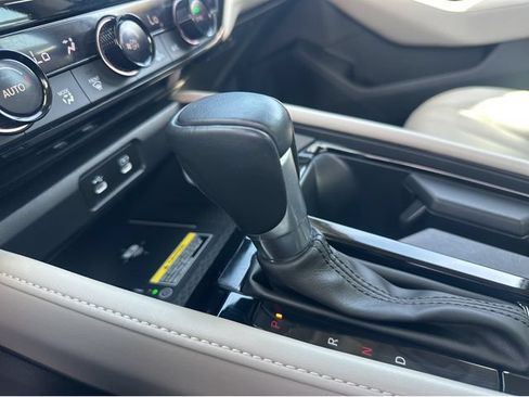 Used 2024 Honda Accord Touring image 30