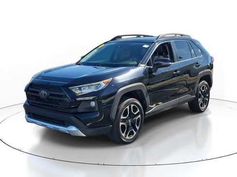 Used 2019 Toyota RAV4 Adventure AWD/4WD image 3