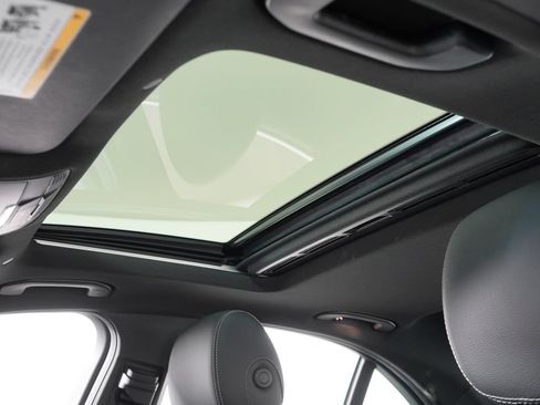 Certified 2020 Mercedes-Benz C 300 4MATIC Sedan image 17