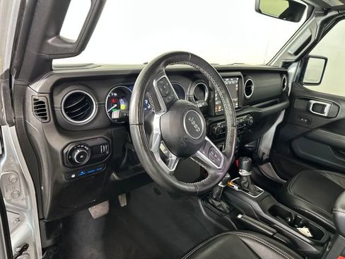 Used 2023 Jeep Wrangler Unlimited Sahara w/ Cold Weather Group image 13