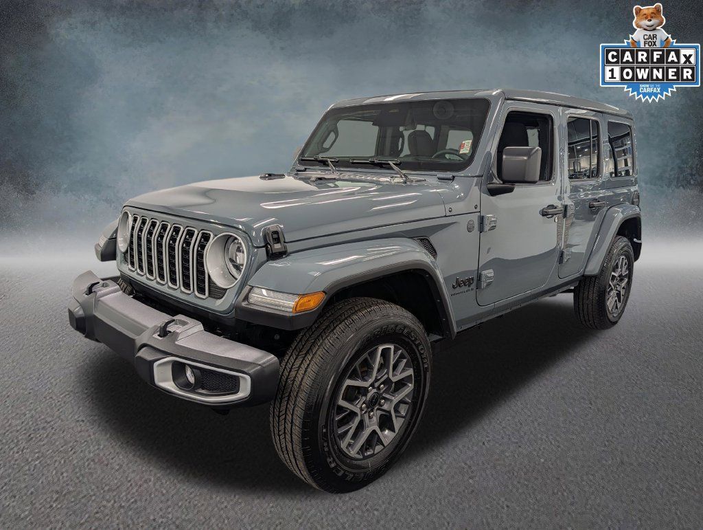 Used 2026 Jeep Wrangler Unlimited Sahara AWD/4WD image 2