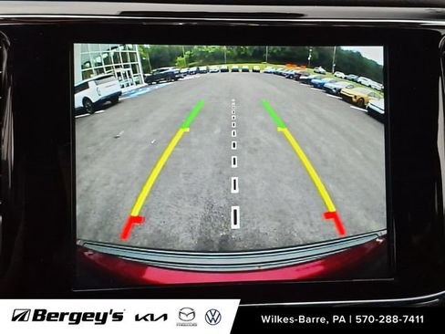 Used 2021 Jeep Grand Cherokee Laredo X AWD/4WD image 18