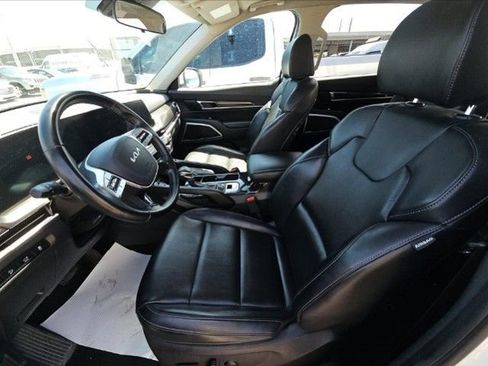Used 2025 Kia Telluride S image 6