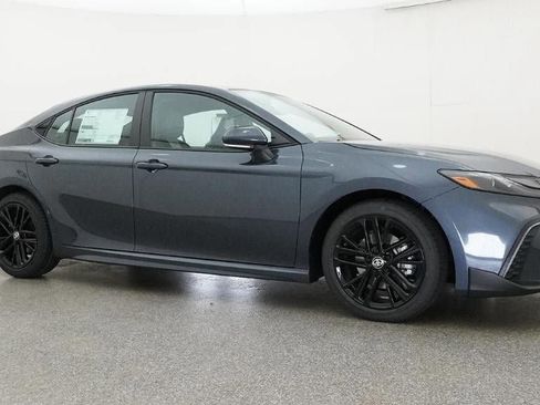 New 2026 Toyota Camry SE image 28