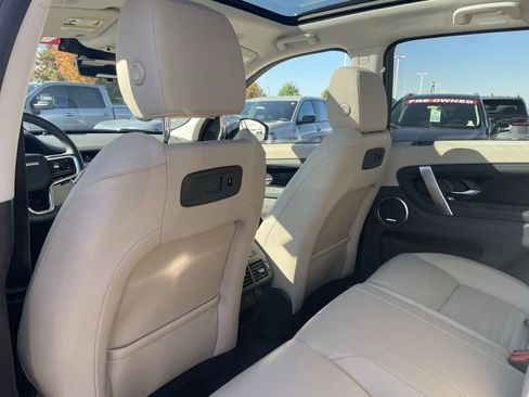 Used 2024 Land Rover Discovery Sport S image 26