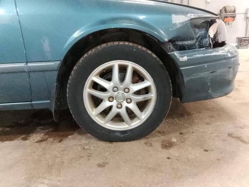 Used 2000 Toyota Camry LE FWD image 14