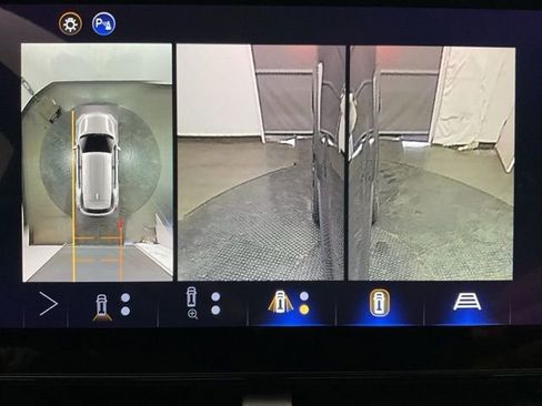 New 2026 Chevrolet Equinox LT w/ Safety and Technology Package AWD/4WD image 18