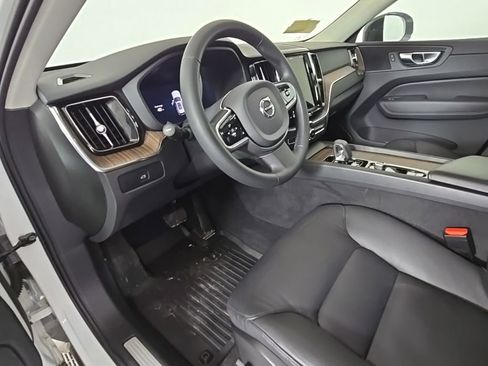 Certified 2023 Volvo XC60 B5 Plus w/ Protection Package Premier image 17
