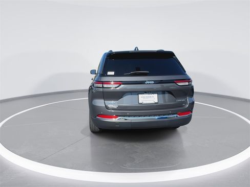 Used 2022 Jeep Grand Cherokee Laredo w/ Luxury Tech Group I image 7