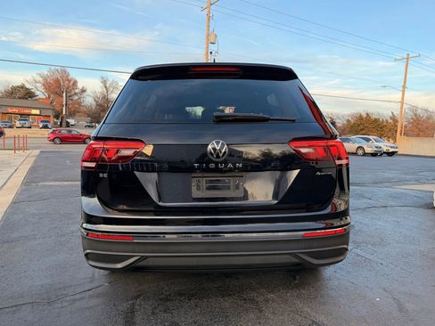 Used 2022 Volkswagen Tiguan SE image 4