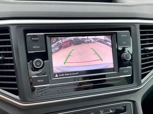 Used 2023 Volkswagen Atlas SE FWD image 23
