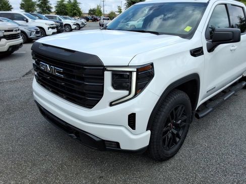 Certified 2024 GMC Sierra 1500 Elevation AWD/4WD image 9