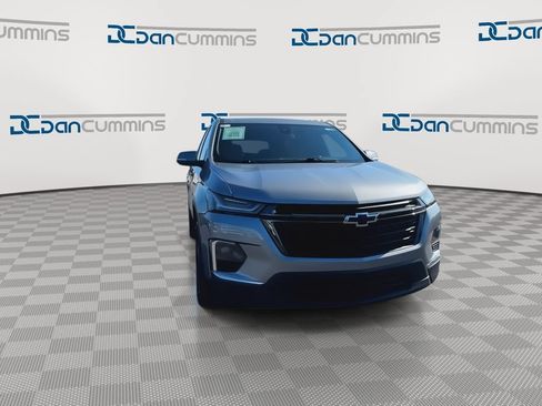 Used 2023 Chevrolet Traverse LS w/ Midnight/Sport Edition FWD image 3