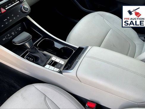 Used 2025 Hyundai Tucson SEL FWD image 16