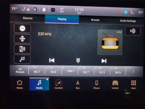 Used 2022 Jeep Grand Cherokee Limited 4xe image 25