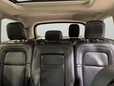 Used 2023 Lincoln Aviator Reserve RWD image 21