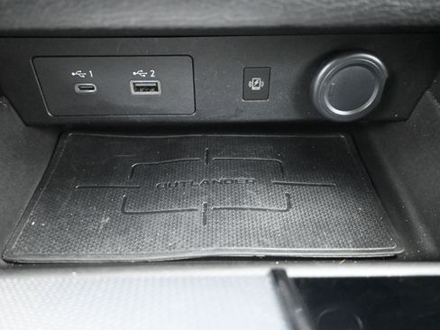 Used 2022 Mitsubishi Outlander SEL image 18