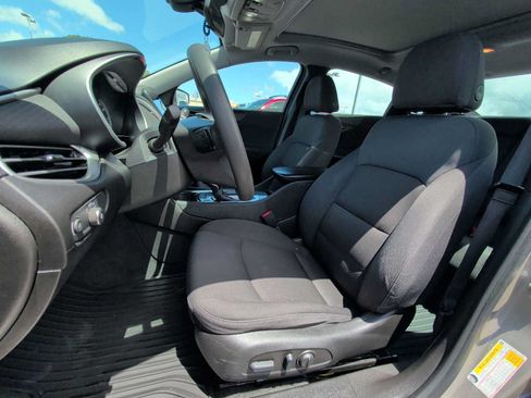 Used 2022 Chevrolet Malibu LT FWD image 13