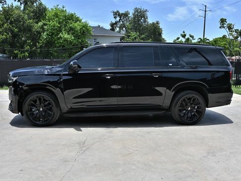 Used 2021 Cadillac Escalade ESV Sport AWD/4WD image 7
