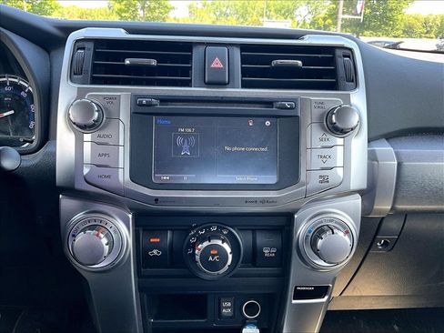 Used 2017 Toyota 4Runner SR5 Premium AWD/4WD image 31