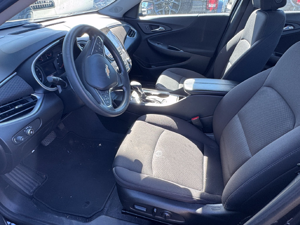Used 2023 Chevrolet Malibu LT FWD image 6
