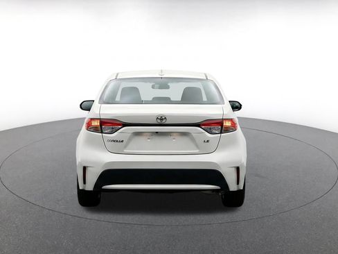 Used 2025 Toyota Corolla LE FWD image 8