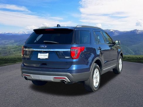 Used 2016 Ford Explorer XLT w/ Equipment Group 202A AWD/4WD image 5