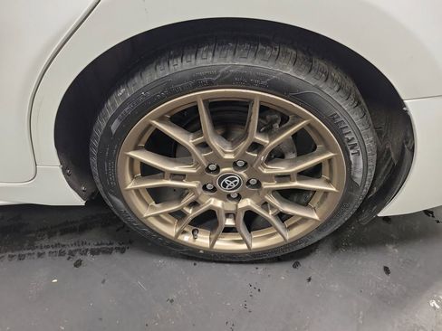 Used 2023 Toyota Camry SE image 10