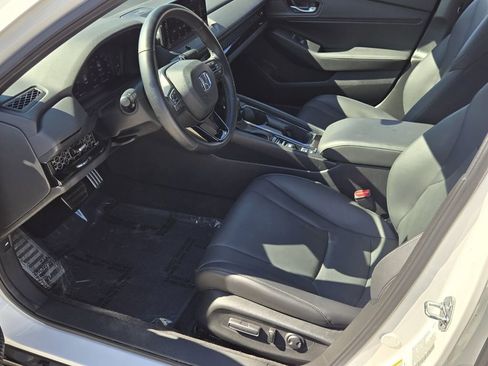 Used 2025 Honda Accord Sport image 10