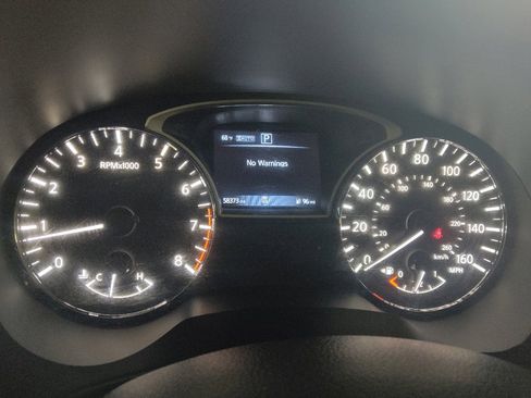 Used 2020 Nissan Pathfinder S AWD/4WD image 23