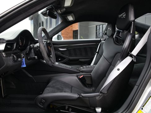 Used 2019 Porsche 911 GT3 RS image 36