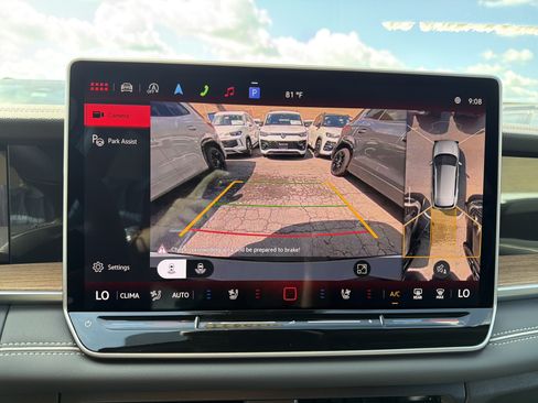 New 2026 Volkswagen Tiguan SEL R-Line AWD/4WD image 22