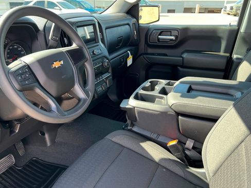 New 2026 Chevrolet Silverado 1500 Custom w/ LPO, Dark Essentials Package AWD/4WD image 16