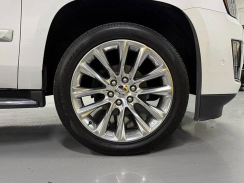 Used 2020 Cadillac Escalade Luxury image 27