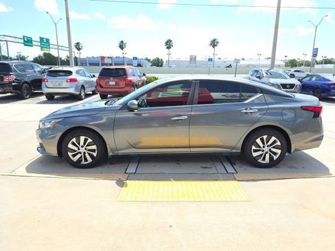 Used 2021 Nissan Altima 2.5 S FWD image 7