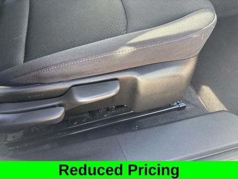 Used 2024 Chevrolet Malibu LT image 40