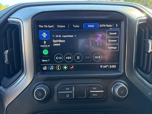 Used 2020 Chevrolet Silverado 1500 LT Trail Boss image 17