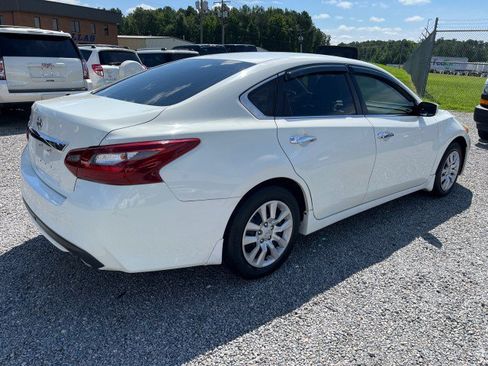 Used 2018 Nissan Altima 2.5 S w/ S Convenience Package FWD image 7