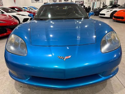 Used 2010 Chevrolet Corvette Coupe w/ 3LT RWD image 8