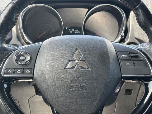 Used 2018 Mitsubishi Outlander Sport ES FWD image 19